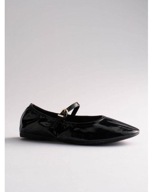 The Set Black Riemchenballerina