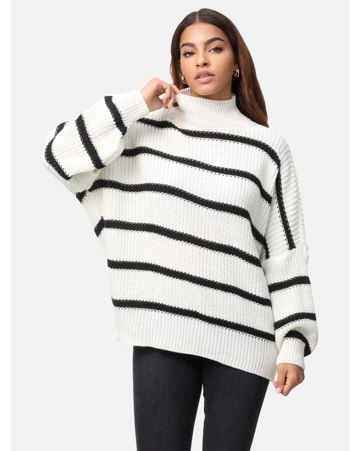 Elara White Pullover