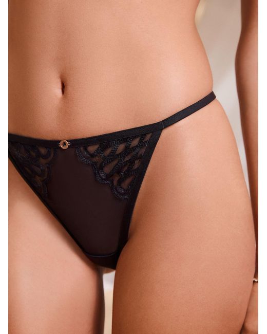 Lipsy Black String