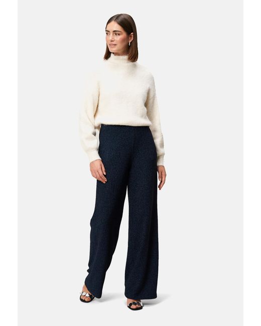 Zero White Pullover