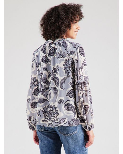 Comma, Gray Bluse