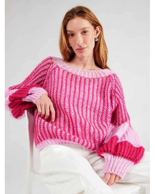 Noella Pink Pullover
