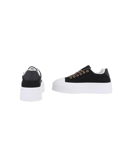 Ital-Design Black Sneaker