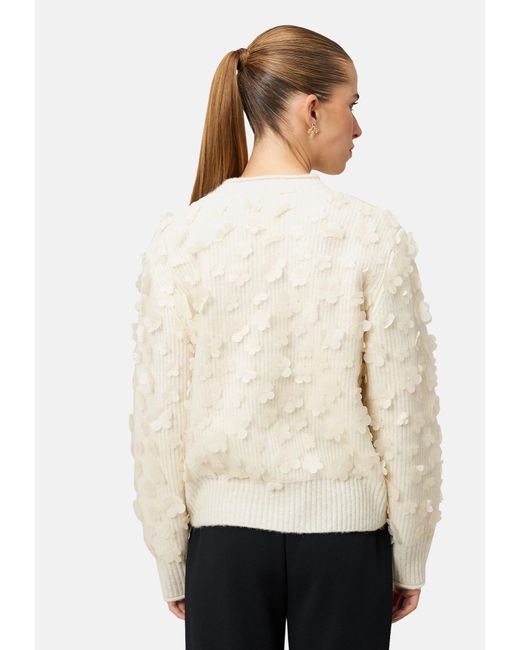 Zero White Pullover Mit 3 D Blüten