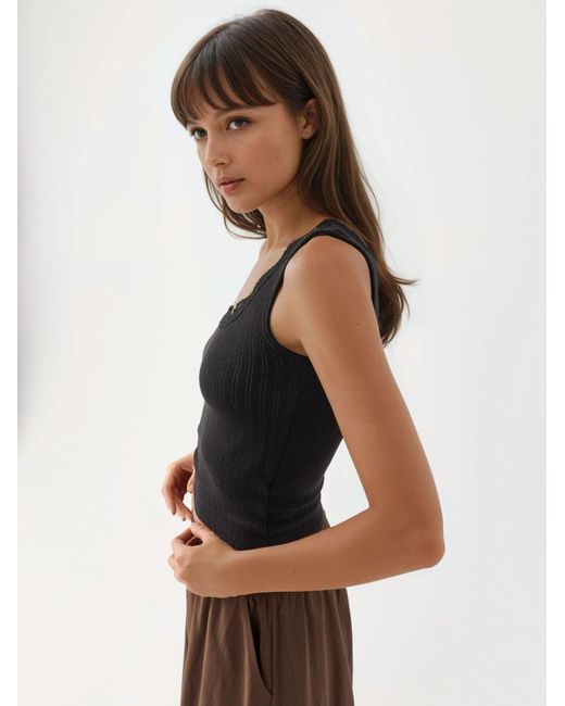 Busem Black Top