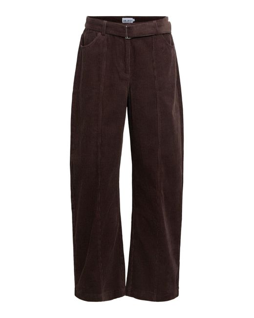 Object Brown Hose Objpella