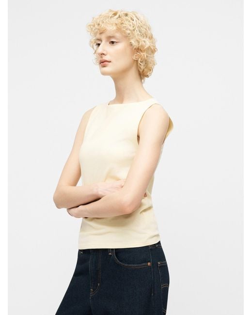 Gap Natural Top