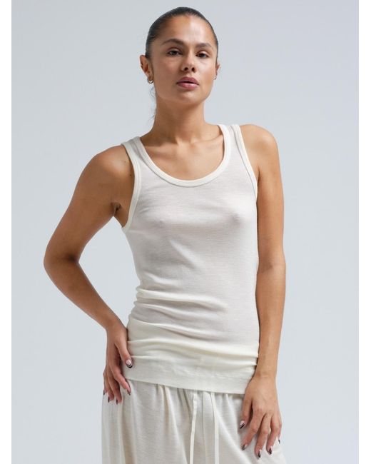 Seamless Basic White Top Isa