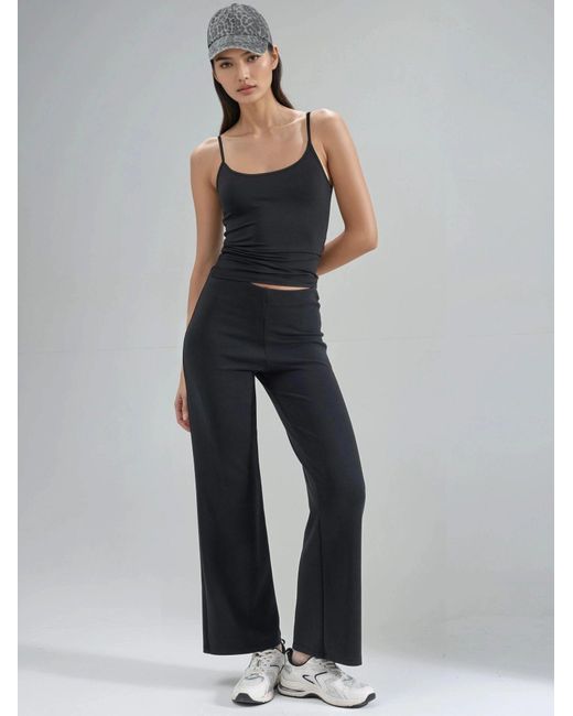 Busem Black Top