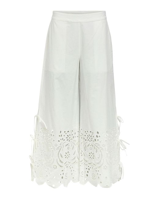 Object White Hose Objelena