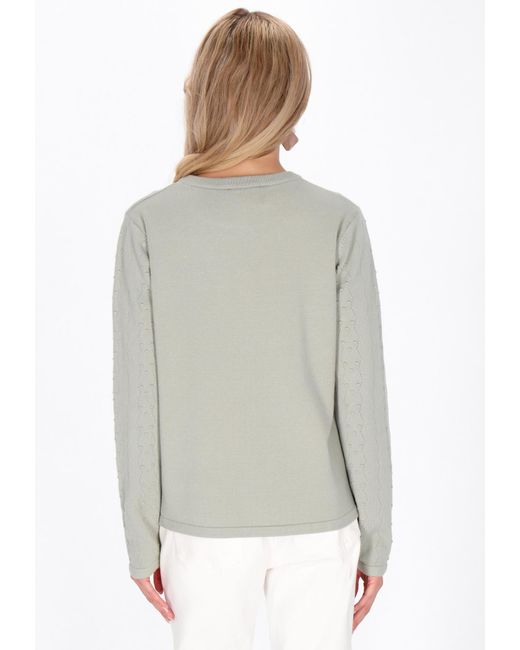 Usha White Pullover