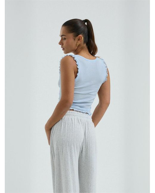 Seamless Basic White Top