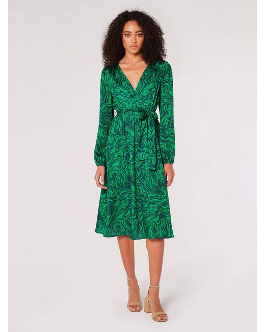 Apricot Green Kleid