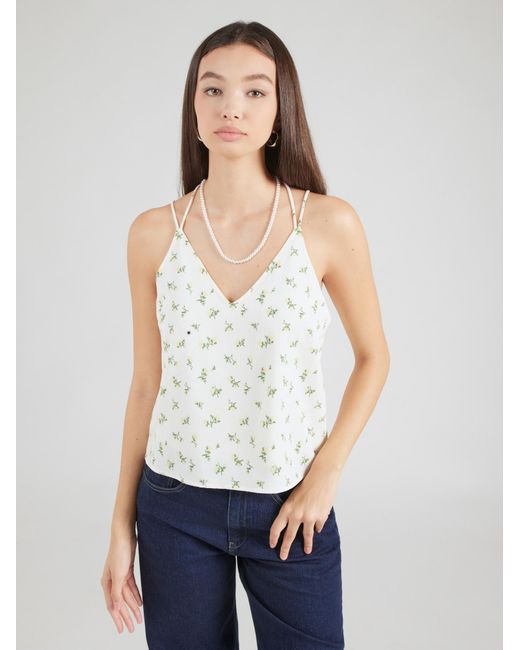 Studio Select White Top Simona