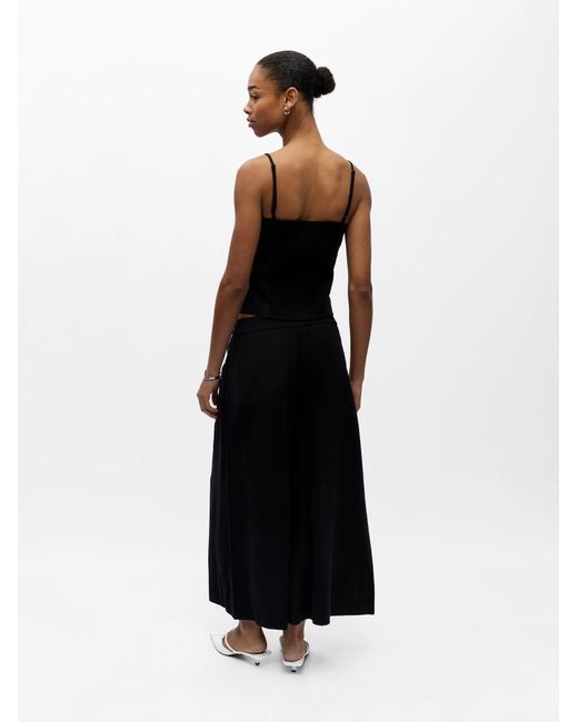 Object Black Hose Objharriet