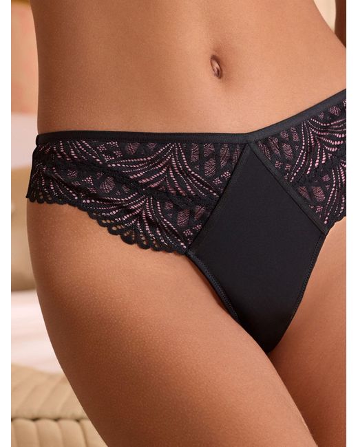 Lipsy Black String