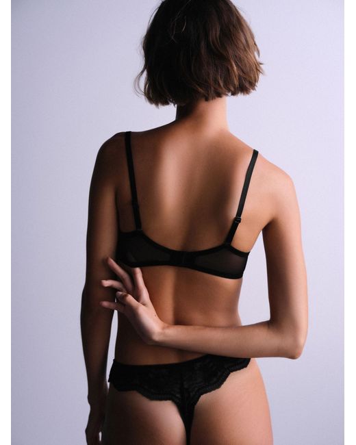 The Set Black String