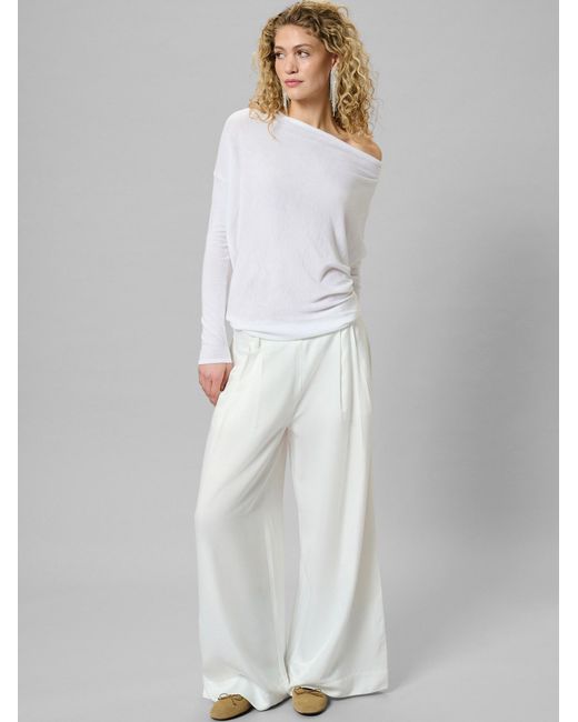 My Essential Wardrobe White Pullover Polly