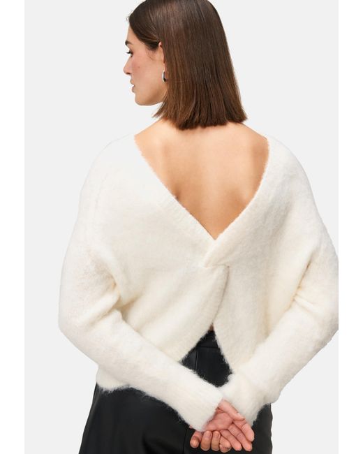 Zero White Pullover