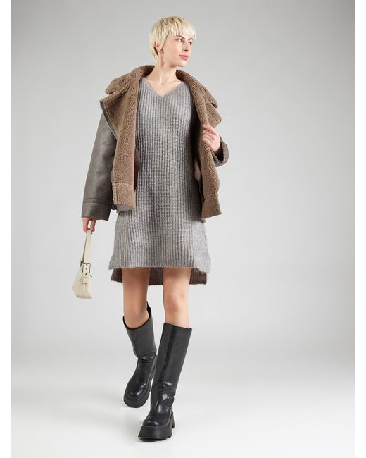 Sublevel Gray Kleid