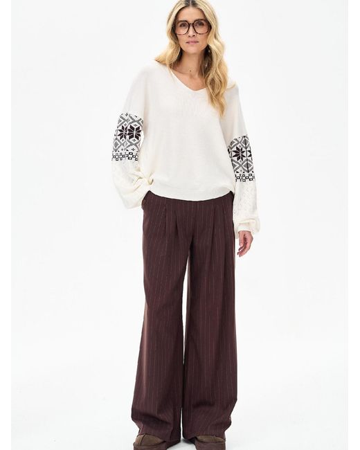 Blue Shadow White Pullover