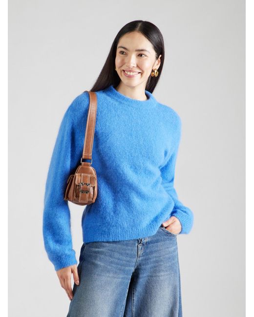 Noella Blue Pullover Kae