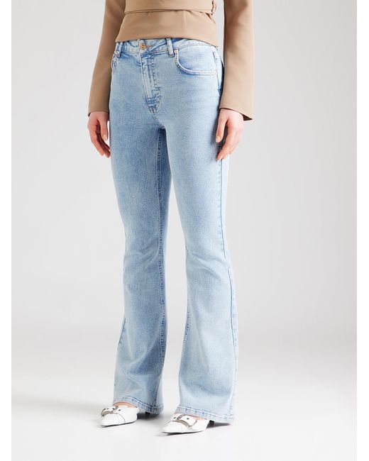millane Blue Jeans
