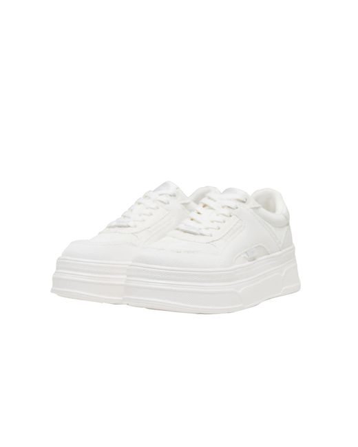 Buffalo White Sneaker