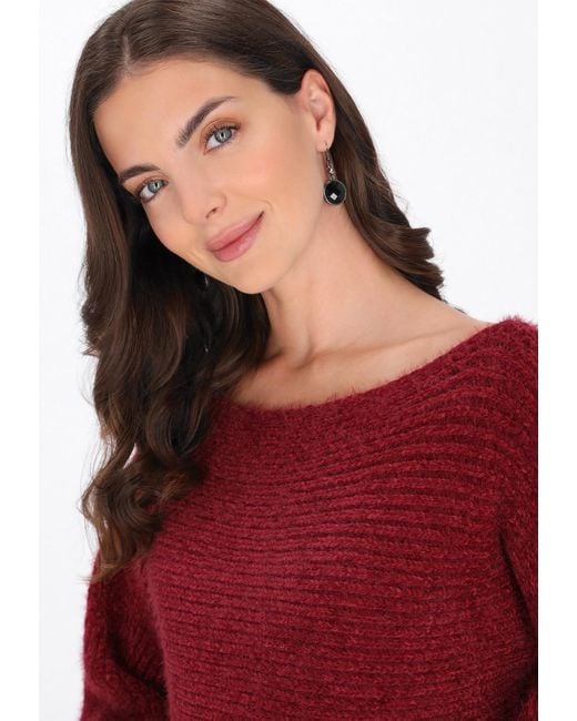 Usha Red Pullover