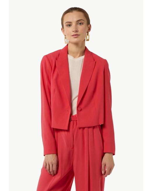Comma, Red Blazer