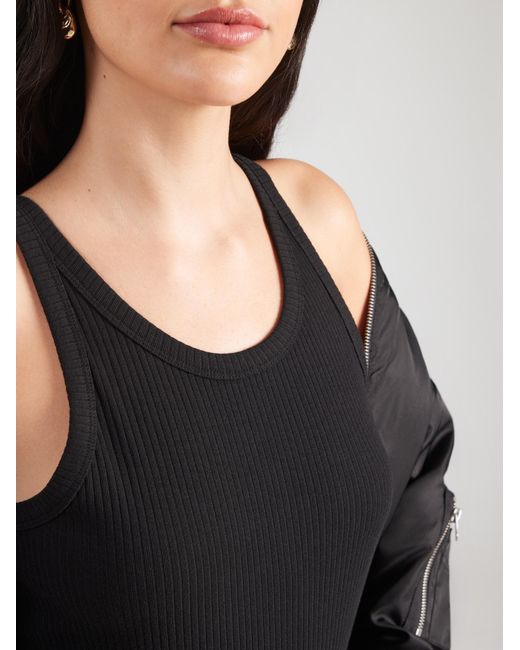 Gap Black Top