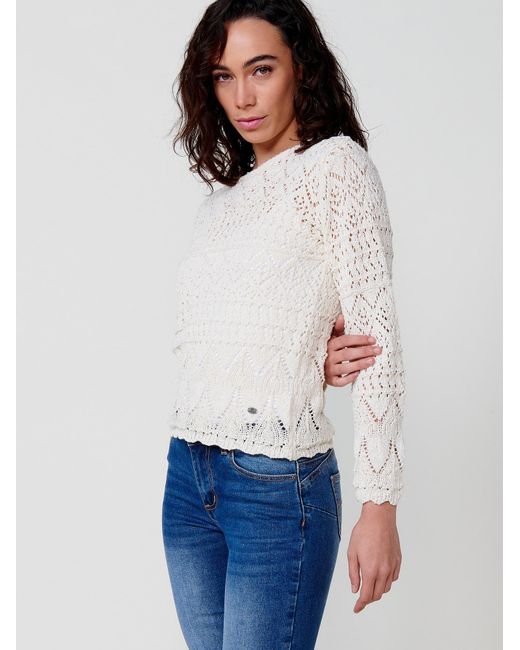 Koröshi White Pullover