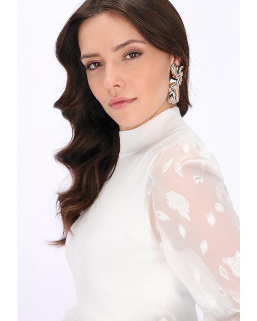 faina White Pullover Festive