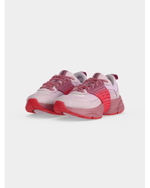 Nike Pink Sneaker Trunner