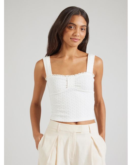 millane White Top Bow