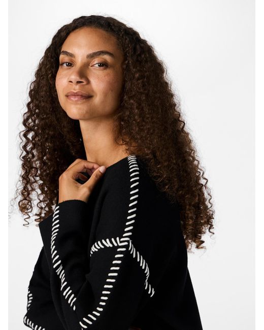 Y.A.S Black Pullover Stitcha