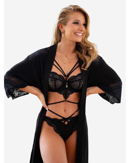 SugarShape Black String Lola
