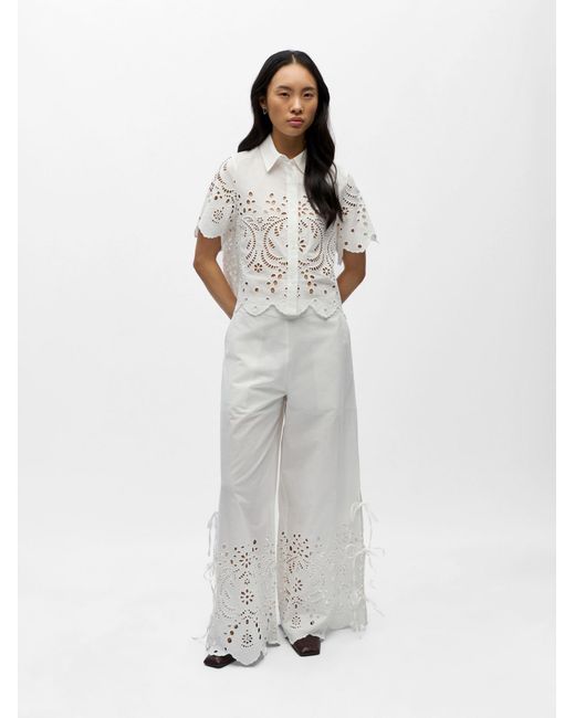 Object White Hose Objelena