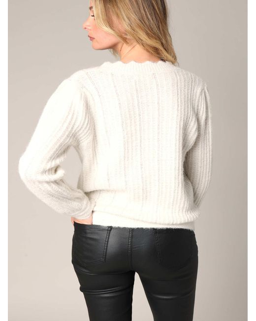 Deeluxe White Pullover Carty