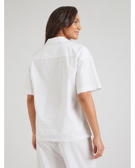 millane White Bluse