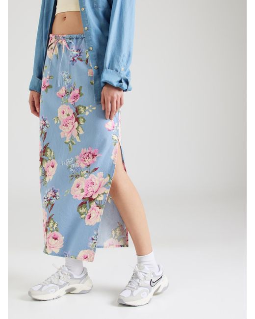 Gap Blue Rock