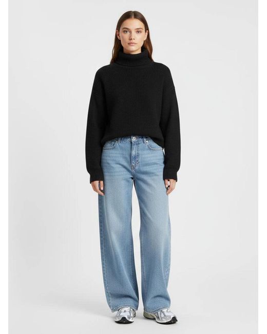 Studio Select Black Pullover Nana