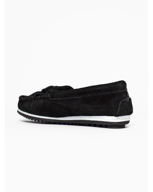Minnetonka Black Mokassin Kilty Plus