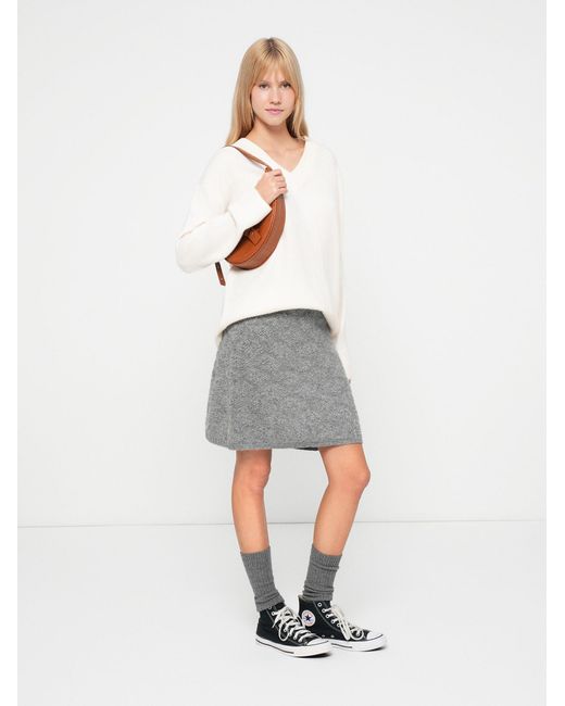 Gap White Pullover Airy