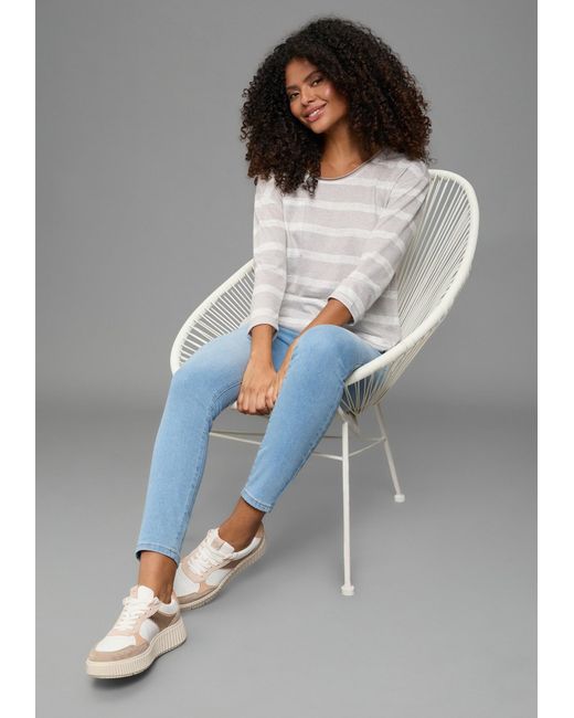 Laura Scott White Pullover