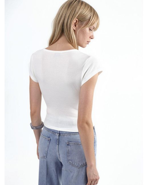 Busem White Bluse