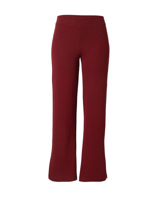 Oh April Red Hose Lyle