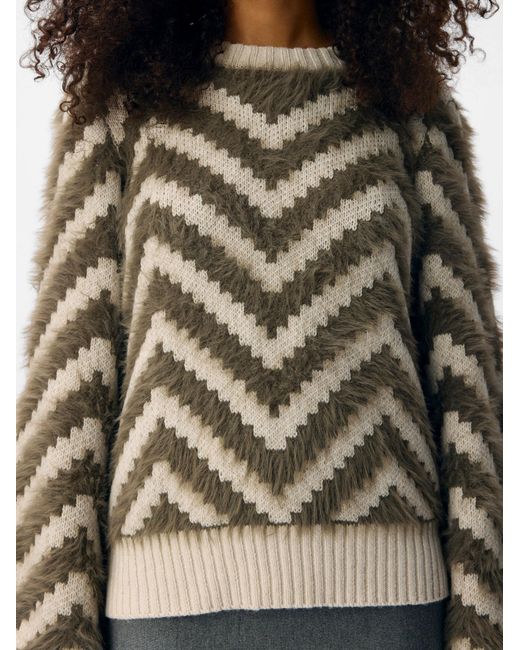 Object White Pullover Hollow