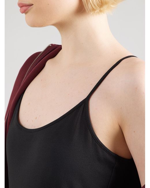 Gap Black Top