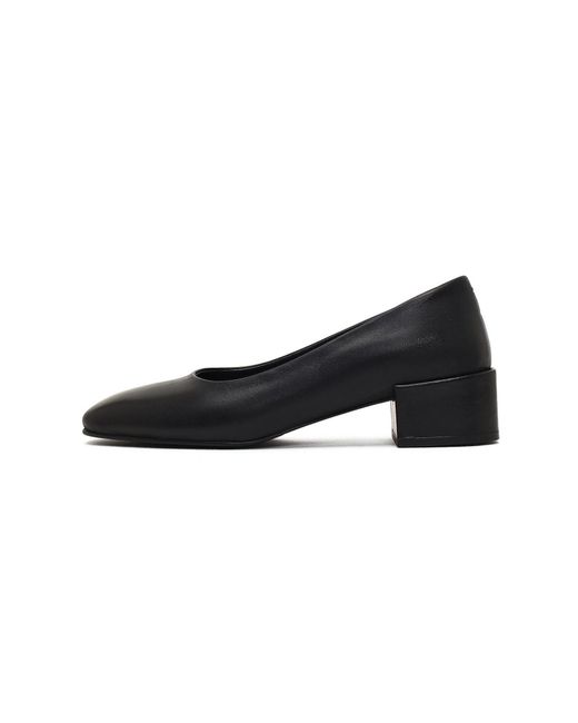 Derimod Black Pumps